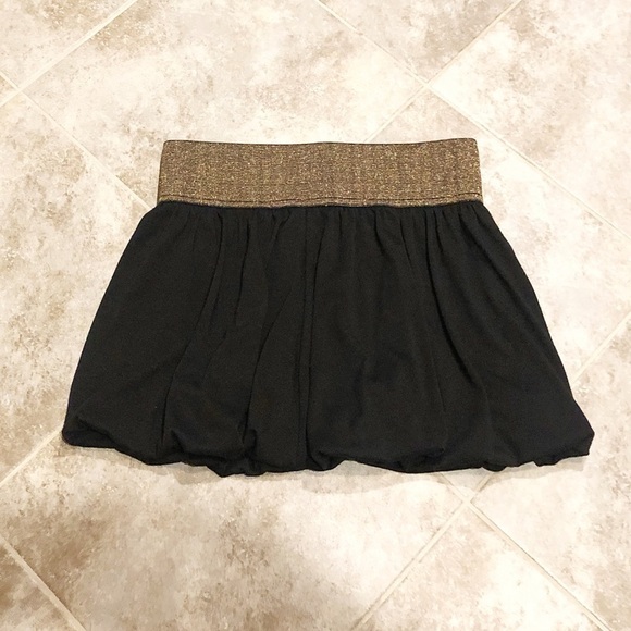 Sexy black & gold layered mini skirt size small - Picture 2 of 9